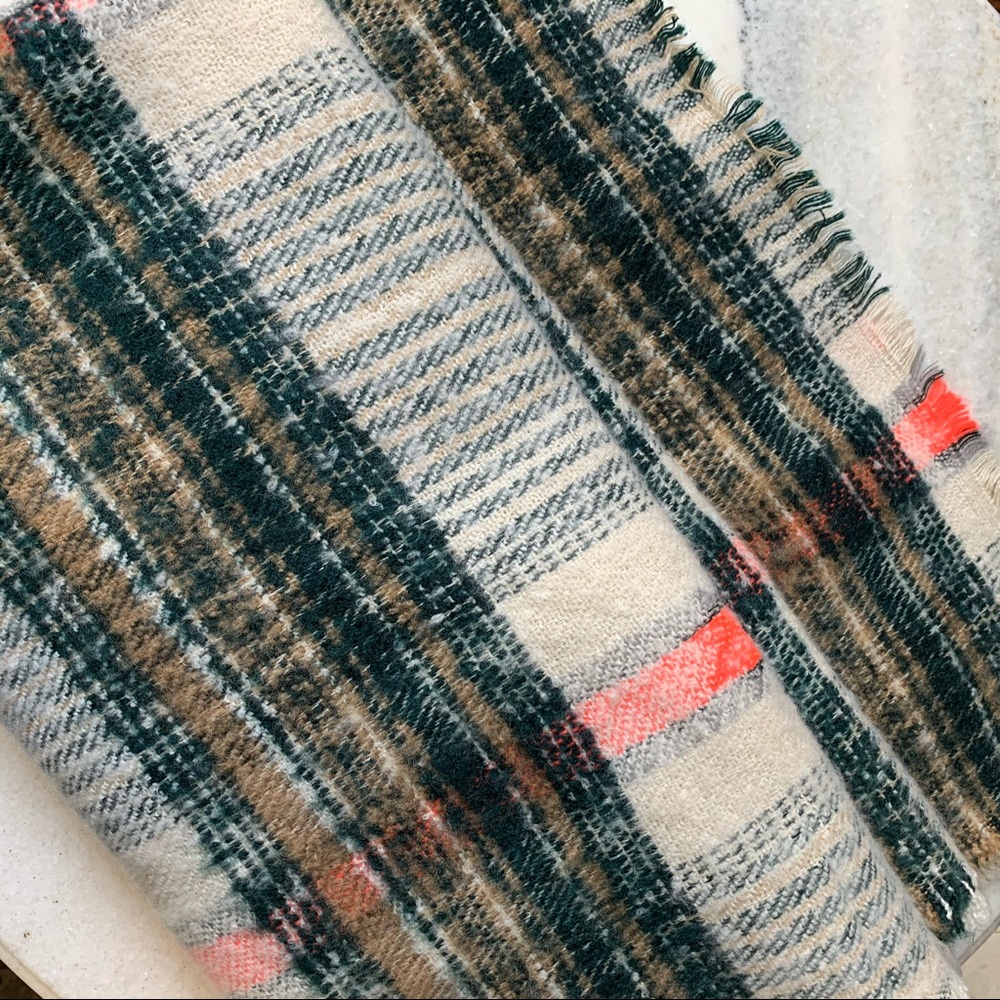 Plaid Blanket Scarf - New!